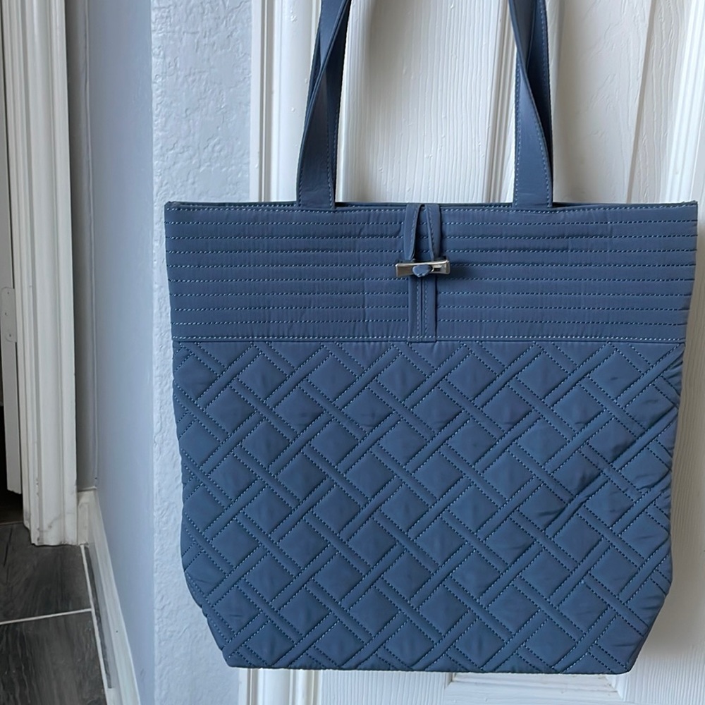 Vera Bradley tote quilted microfiber tote.